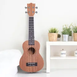 Ukelele Soprano para Principiantes con 4 Cuerdas de Nylon Ajustables Juguete educativo 53x17,5x6,2cm Madera - Ogal.Es