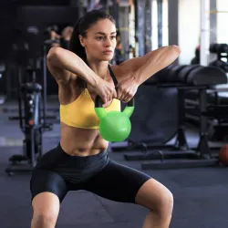 Pesa Rusa de 12 kg de Hierro Fundido con Revestimiento de Neopreno para Entrenamiento de Fuerza 20x13x23 cm Verde - Ogal.Es