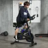 Bici Estática con Resistencia Regulable Volante de Inercia 8 kg Pantalla LCD Manillar y Asiento Ajustable Azul - Ogal.Es