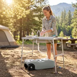 Tanque de Agua Portátil 40 L con Ruedas Manija Metálica y Grifo para Caravanas Autocaravanas y Camping 37x23x80 ... - Ogal.Es