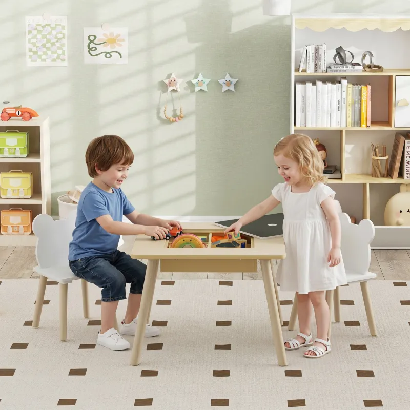 Juego de Mesa y 2 Sillas Infantiles de Madera con Compartimentos y Pizarra Desmontable 60x60x44 cm Natural y Blanco - Ogal.Es