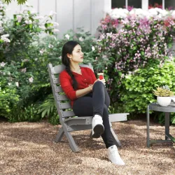 Silla de Jardín de Madera con Listones Respaldo Inclinado y Protección Multicapa para Exterior 76x48x78 cm Gris - Ogal.Es