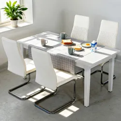 Juego de 4 Sillas de Comedor con Asiento y Respaldo Acolchado Tapizado en Terciopelo Patas de Acero Crema - Ogal.Es