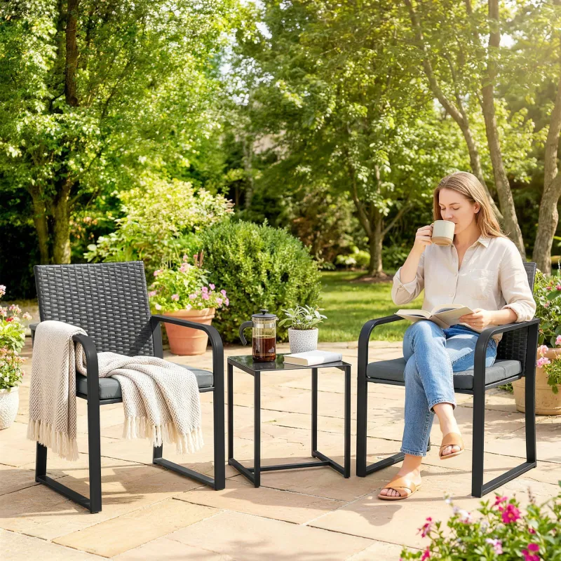 Conjunto de Muebles de Jardín de Ratán Sintético con 2 Sillas con Cojines y Mesa con Tablero de Vidrio Gris - Ogal.Es