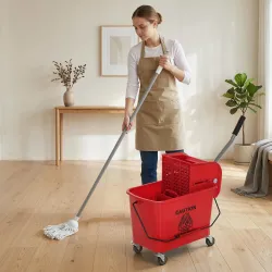 Cubo de Fregar con Escurridor Panel Separador y Ruedas Capacidad 20L para Limpieza Doméstica 45x26,5x70 cm Rojo - Ogal.Es